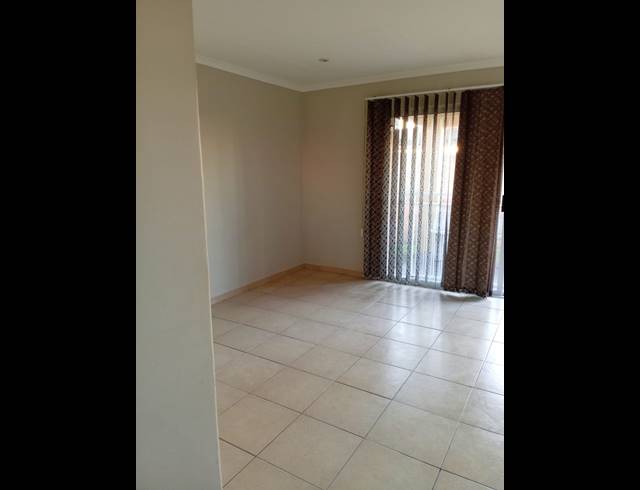 1 BEDROOM FLAT TO LET IN SECUNDA